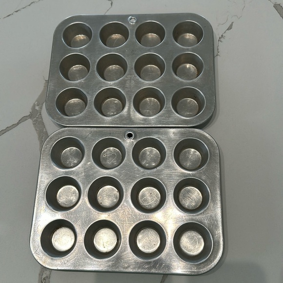 Set of 3 Vintage Mini muffin cupcake Cheesecake tins by WearEver aluminum - Picture 1 of 3